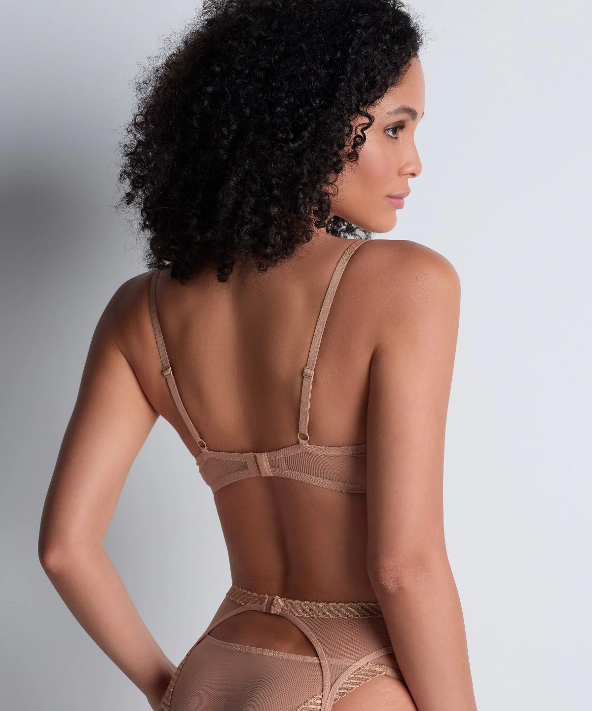 Sheer Emotion Porte-jarretelles Sand - Image 6